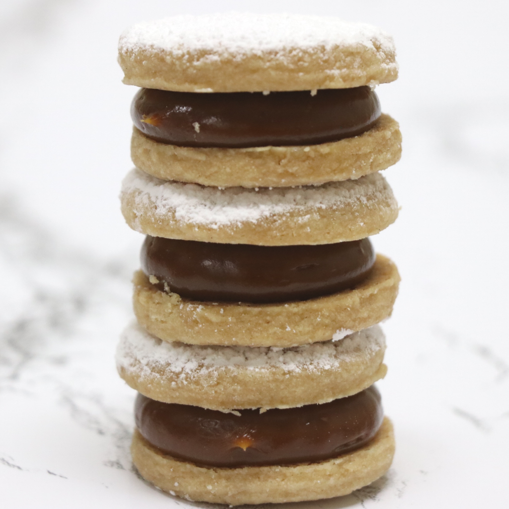 Alfajores (Argentinian Dulce de Leche Cookies) • Curious Cuisiniere